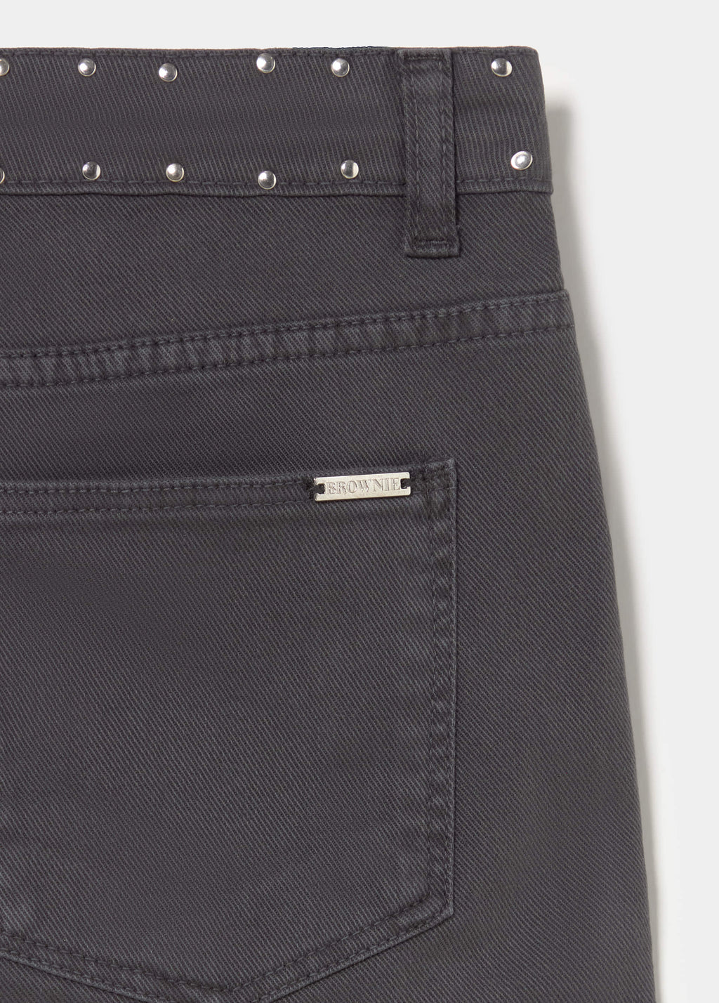 Short tachas decorativas