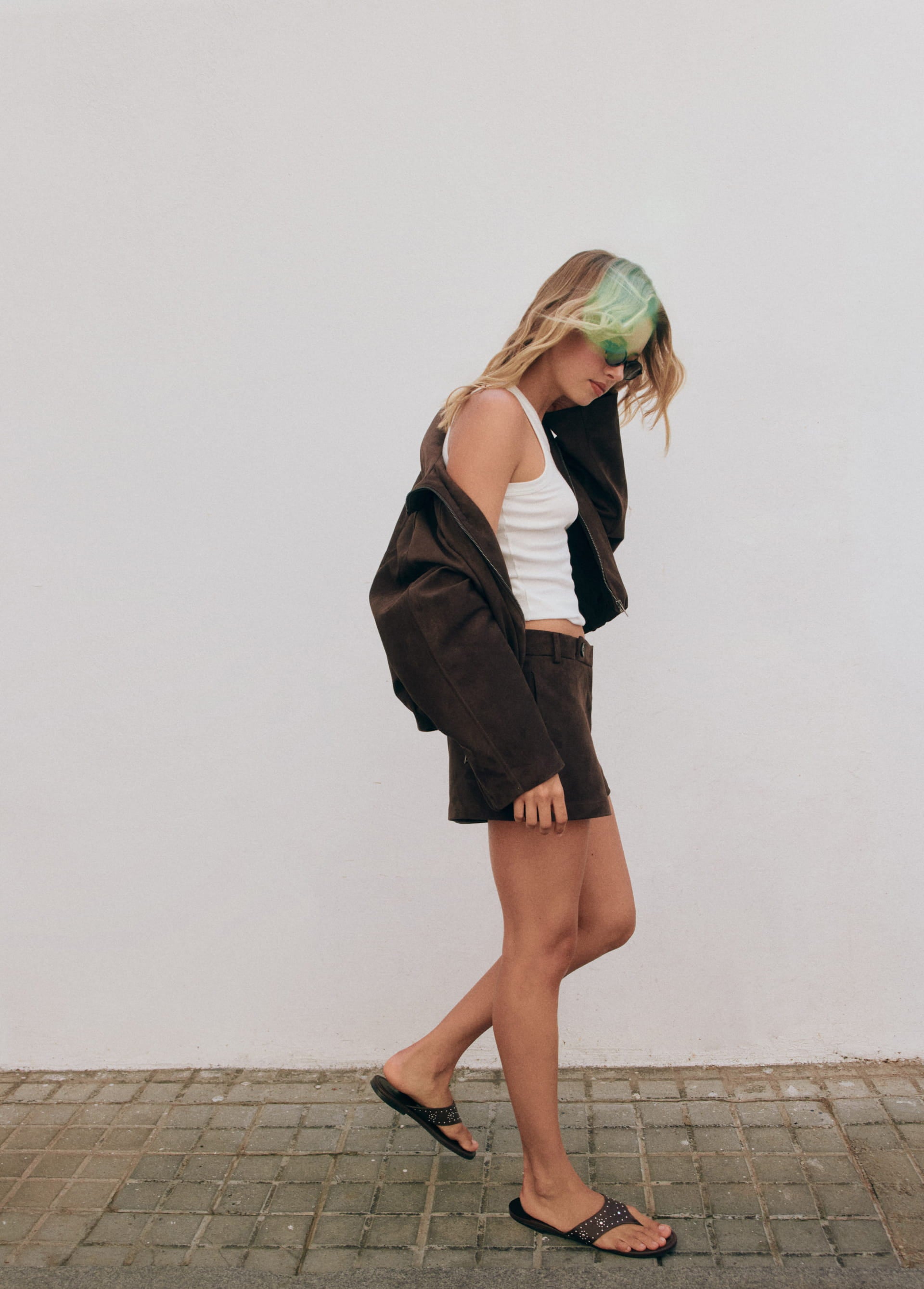 Short efecto ante pinzas