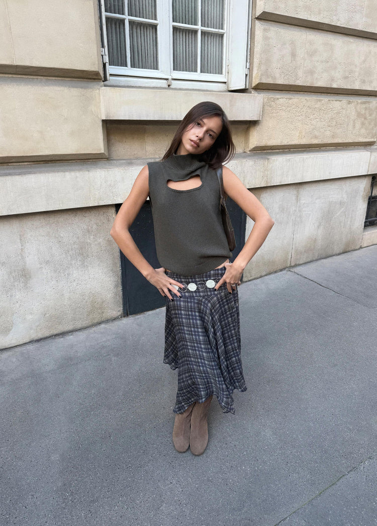 Top cut-out