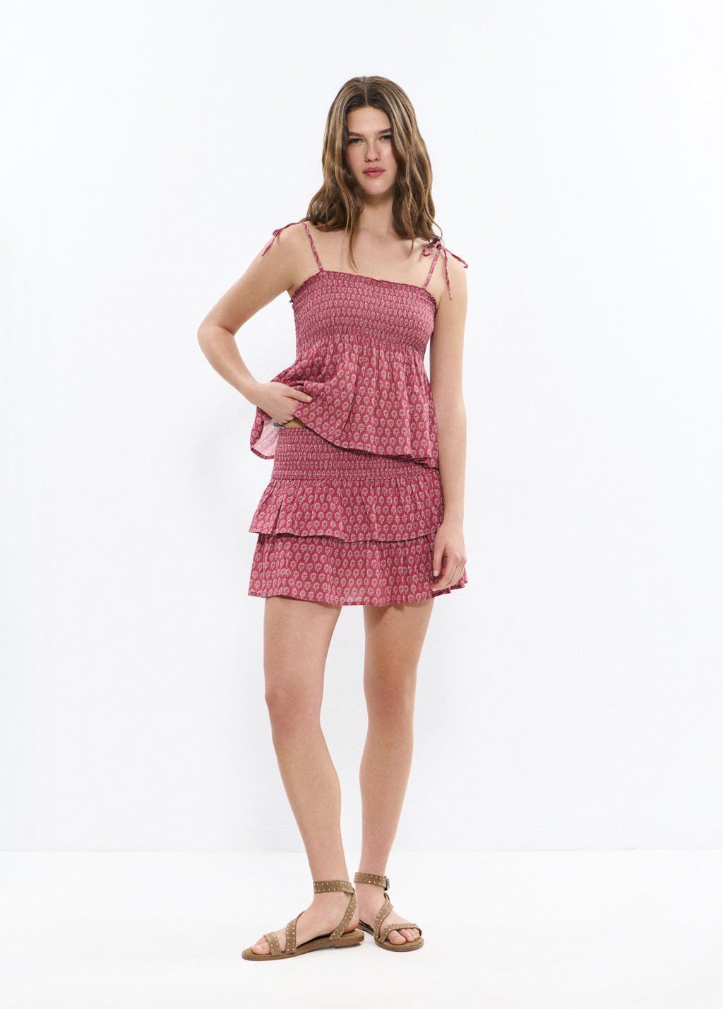 Top with Indian seal elastics