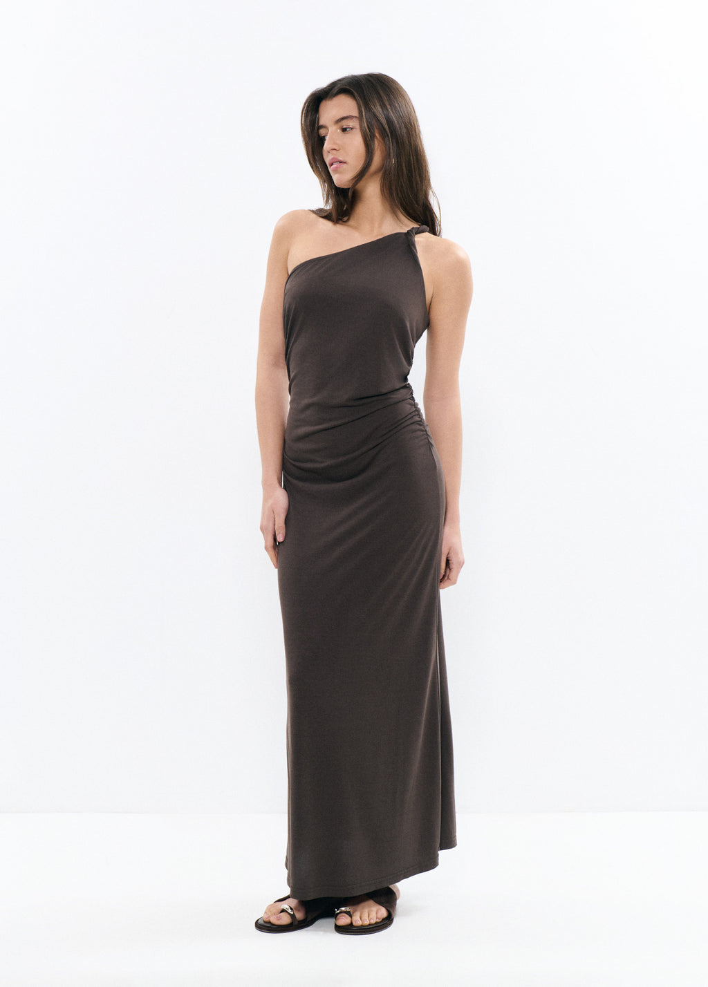 Vestido assimétrico halter