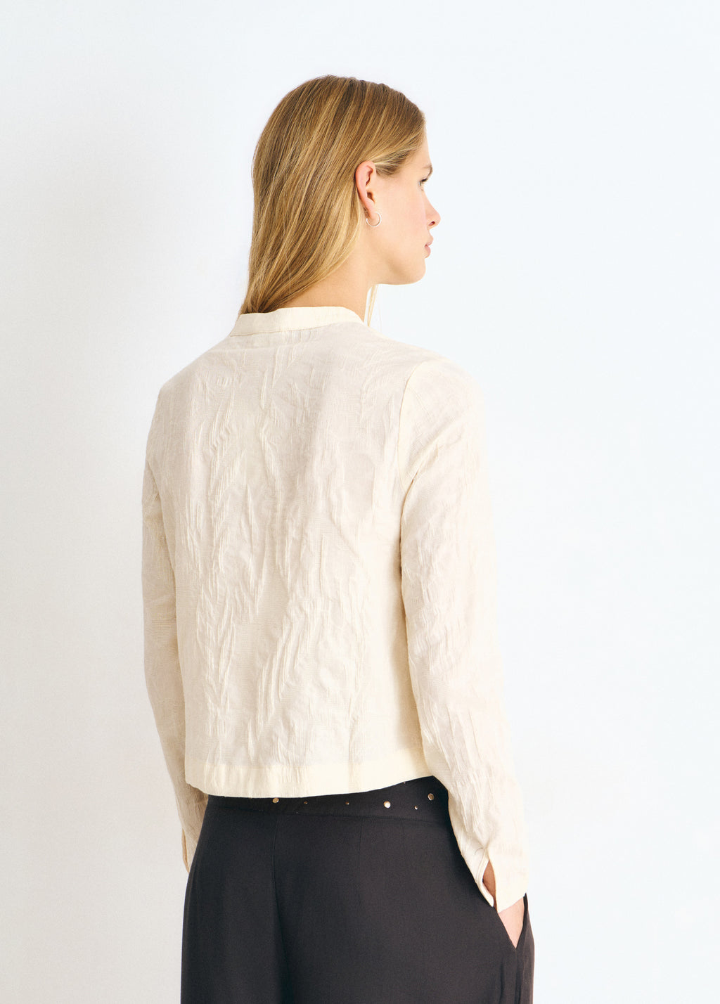 Jacquard blouse with button detail