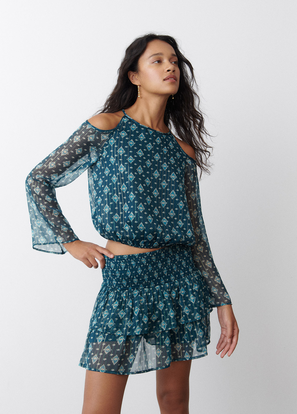 SCHULTERFREIE BLUSE IKAT