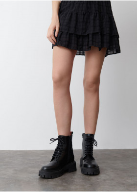 LEDER-SCHNÜRSTIEFEL