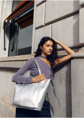 T-SHIRT LANGE ÄRMEL ASYMMETRISCH CHOCKER