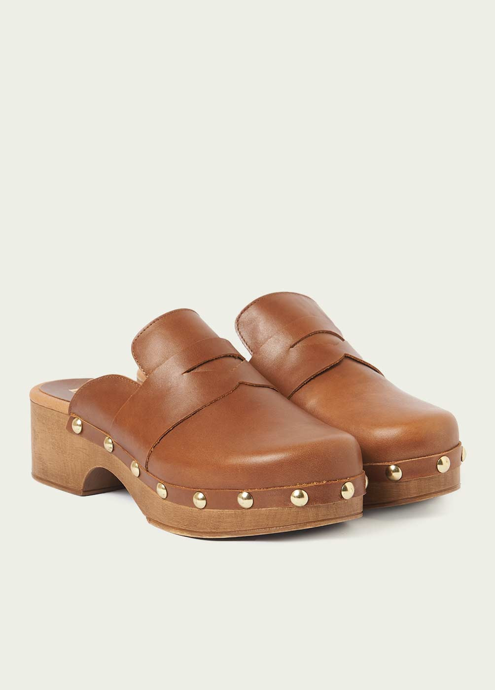 LEATHER CLOGS W/ PENNY LOAFER DETAIL