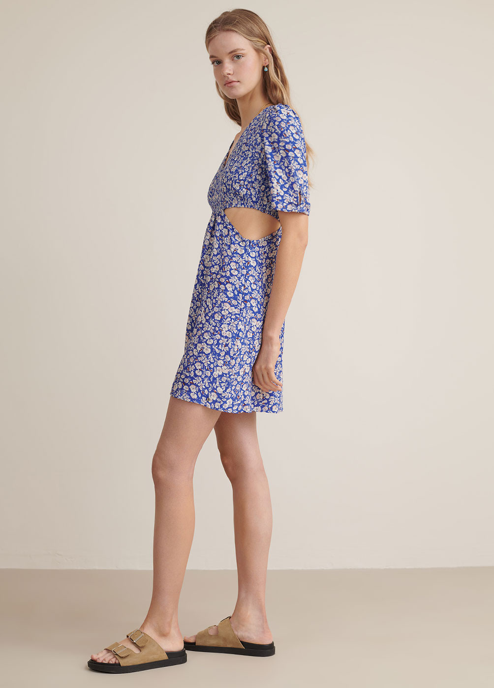 SPRING CUT-OUT DETAIL PRINTED DRESS