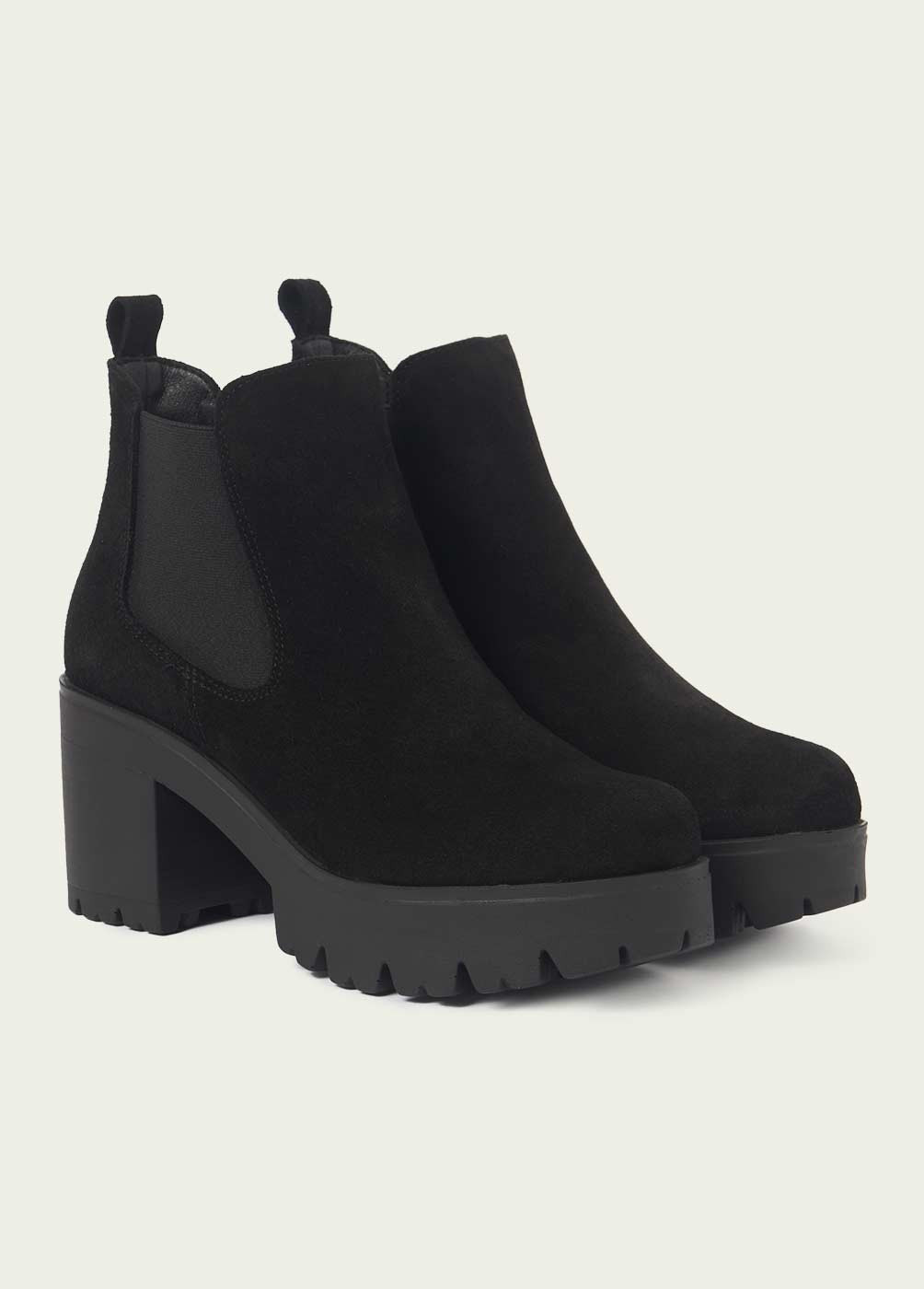HEELED CHELSEA BOOTS
