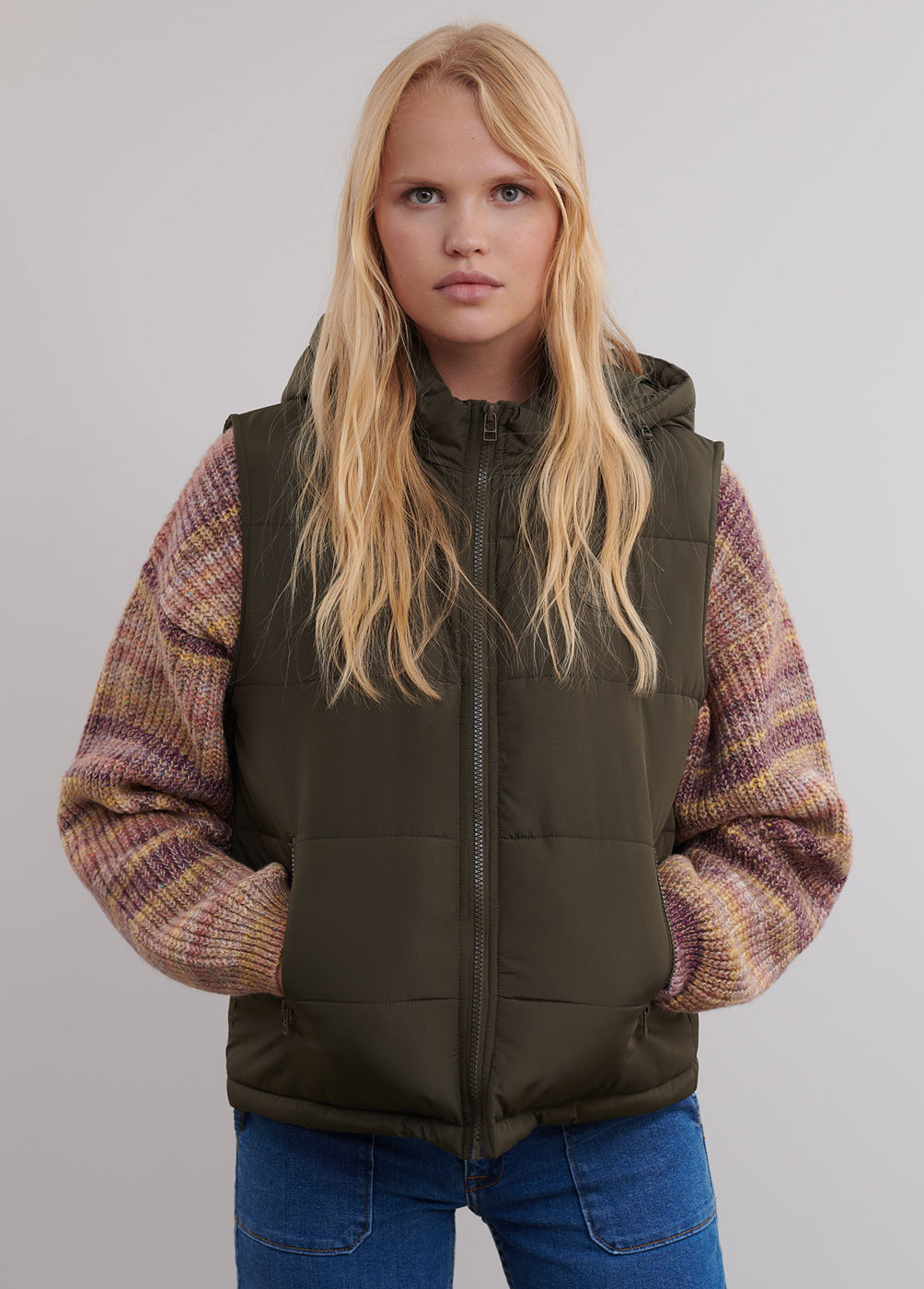 QUILTED HOODED FLEECE-LINED GILET
