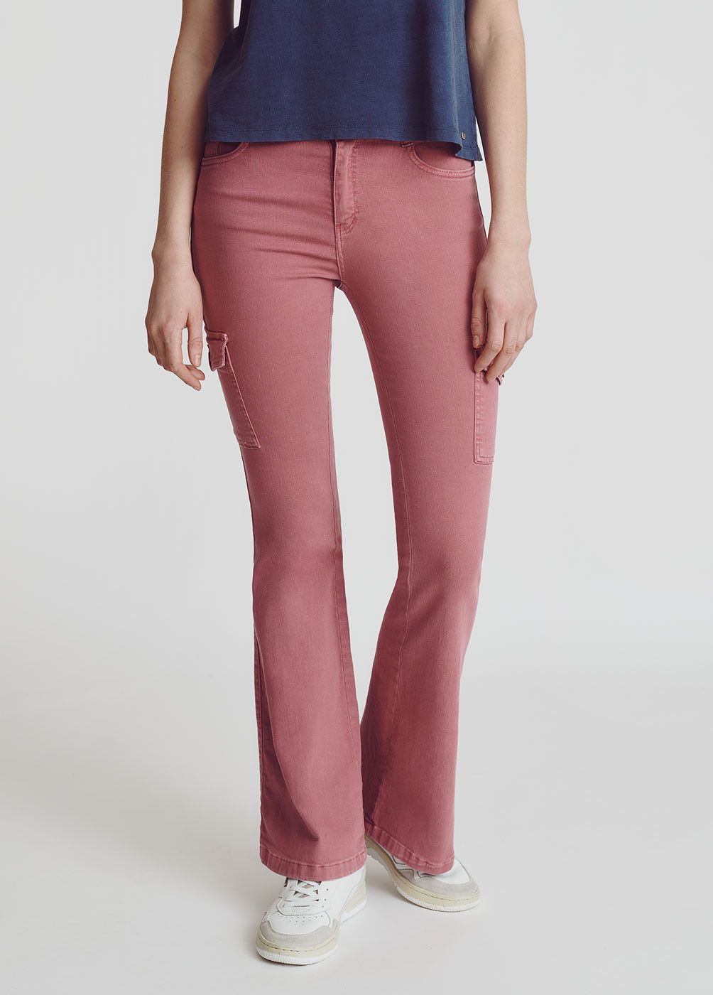 FLARED CARGO TROUSERS