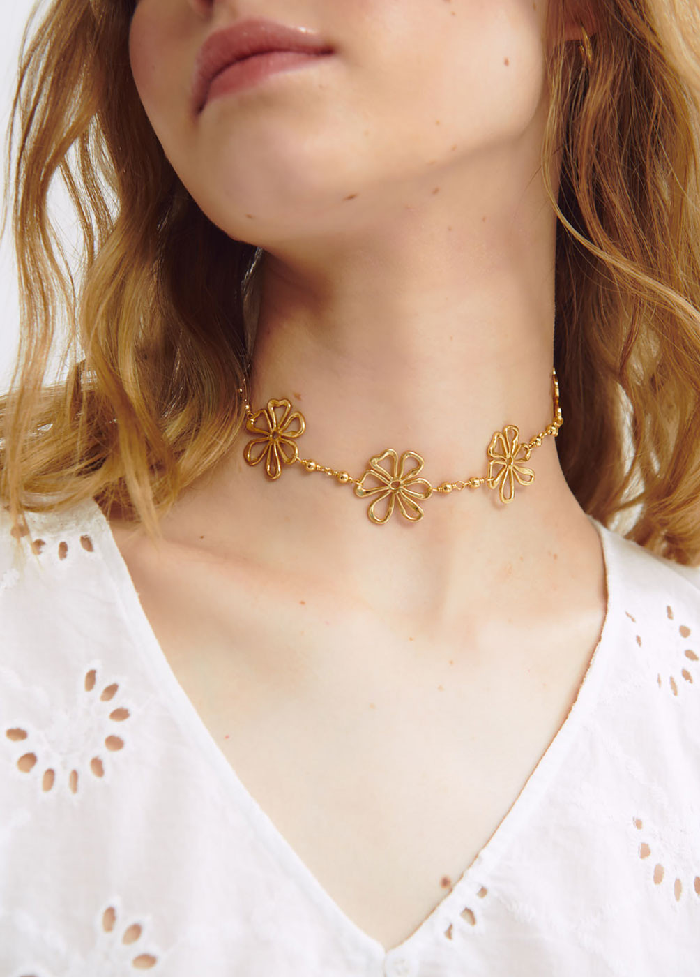 5 FLOWERS CHOKER