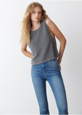 KNITTED ROUND NECK WAISTCOAT