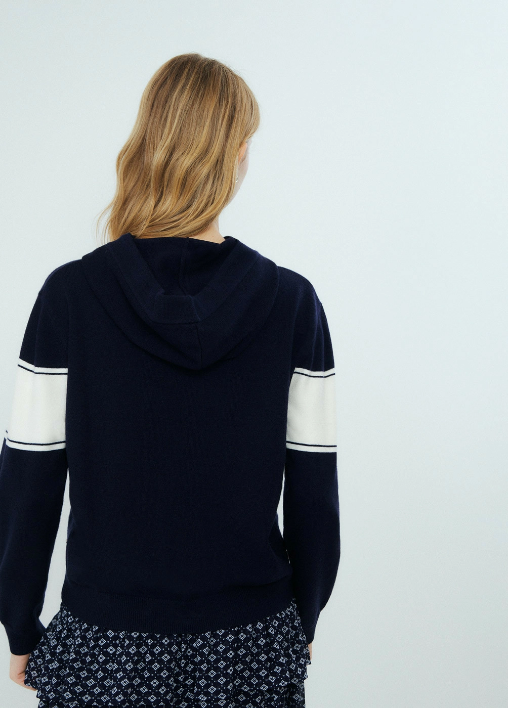 Jumper with a sales hood