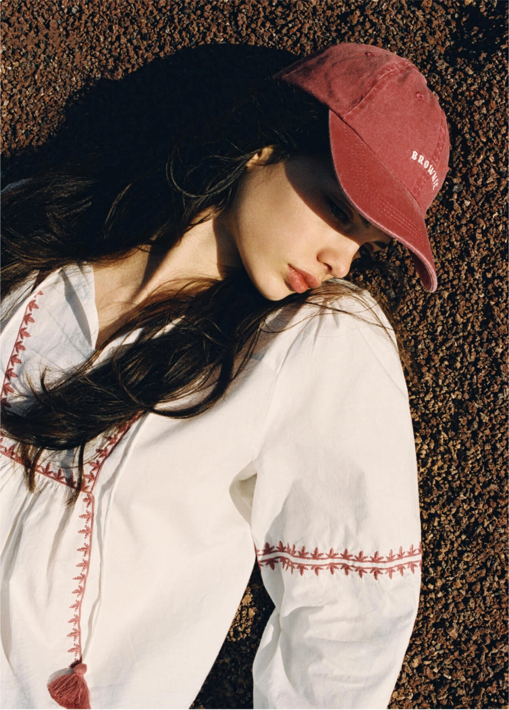Embroidered cotton cap