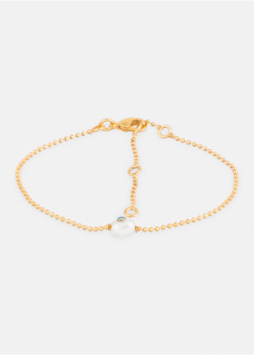 Pearl bracelet with turquoise detail