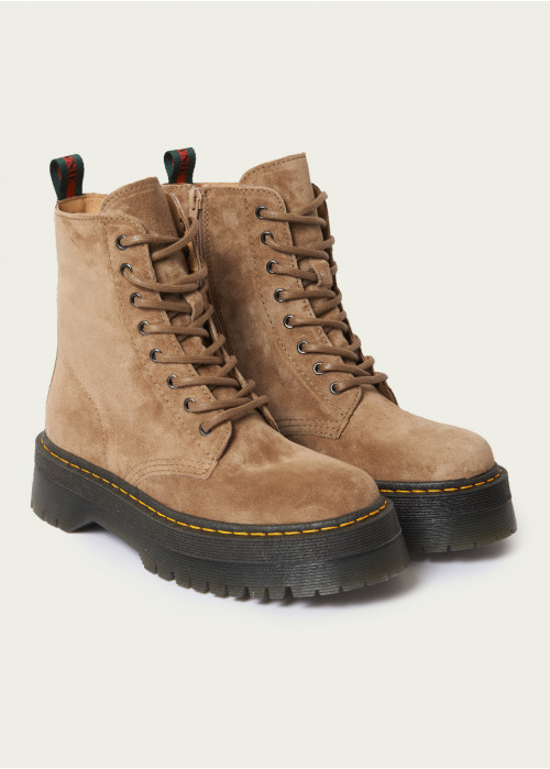 Bota acordonada serraje