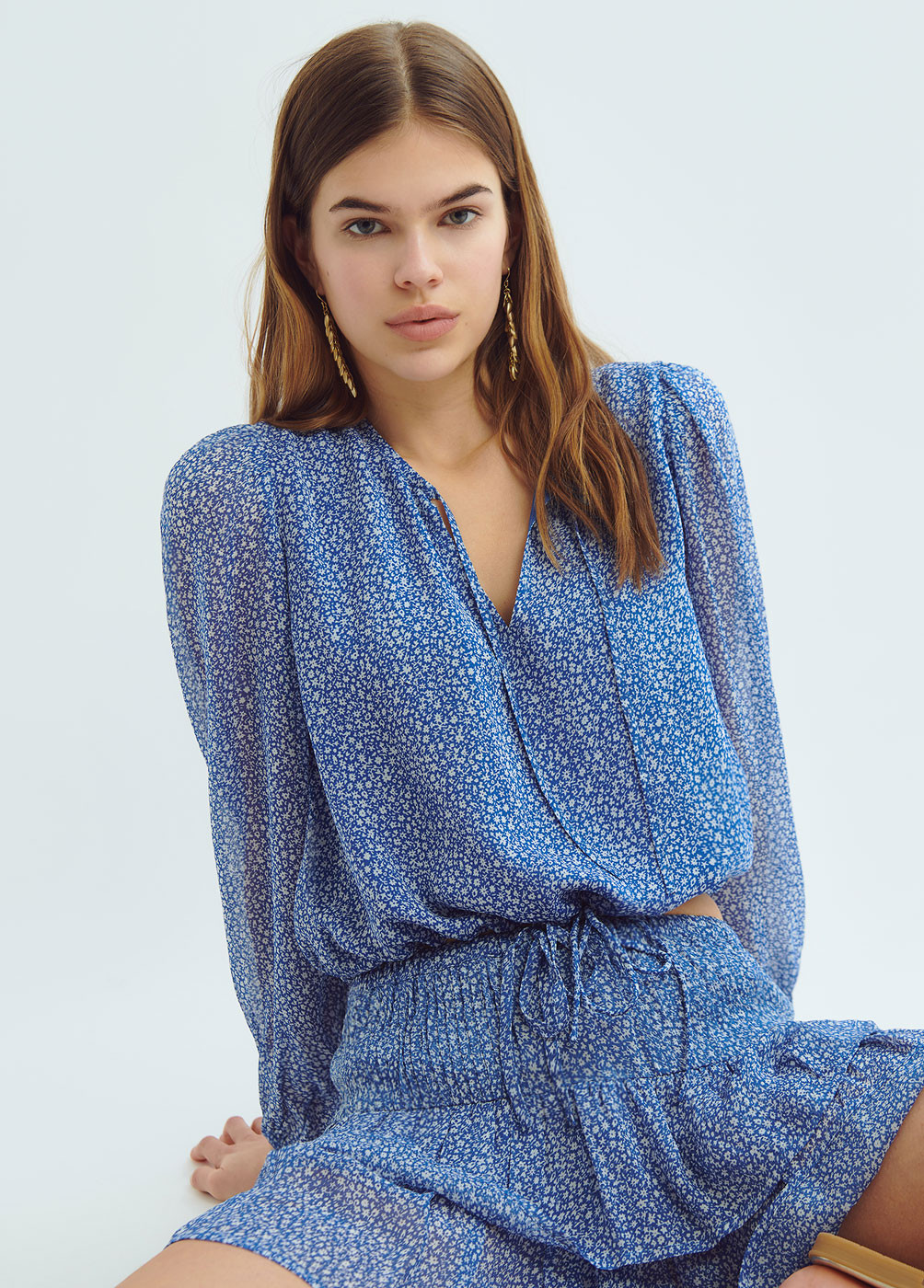 BLUSA CON LAZO