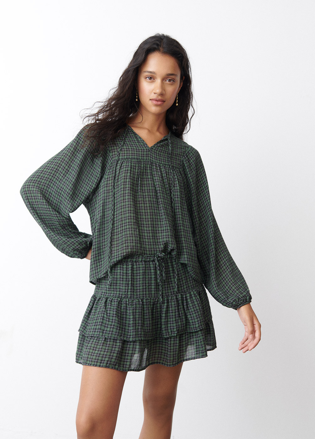 BLUSA CUADROS ESCOTE CUADRADO