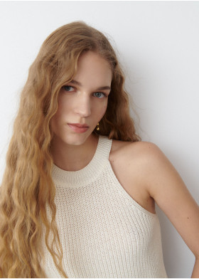 TOP PUNTO HALTER BAJO PICO
