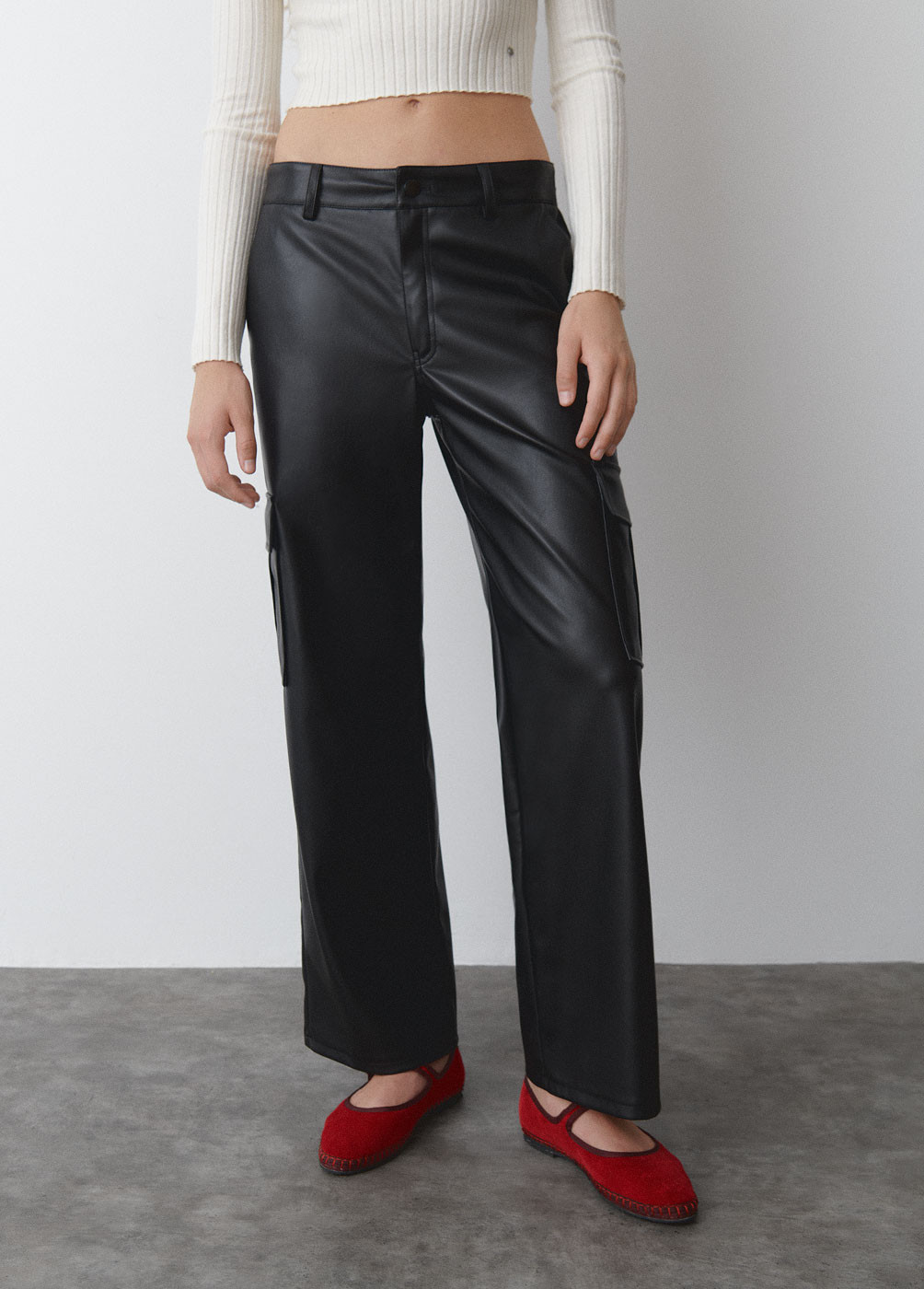Pantalon cargo efecto piel clearance