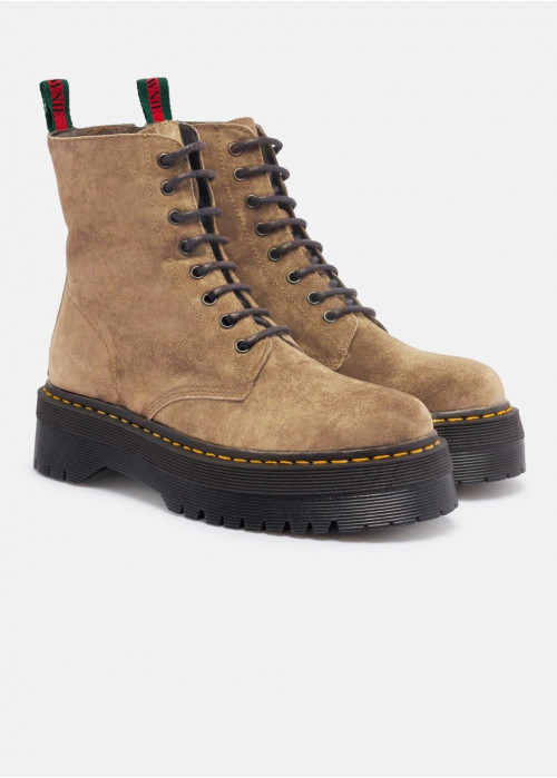 Bota acordonada serraje