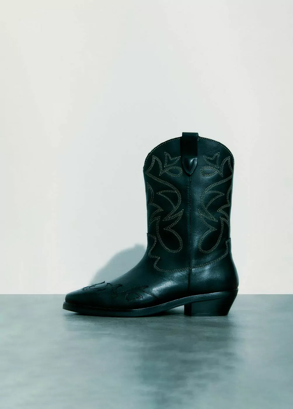 Stivale da cowboy con cuciture a contrasto